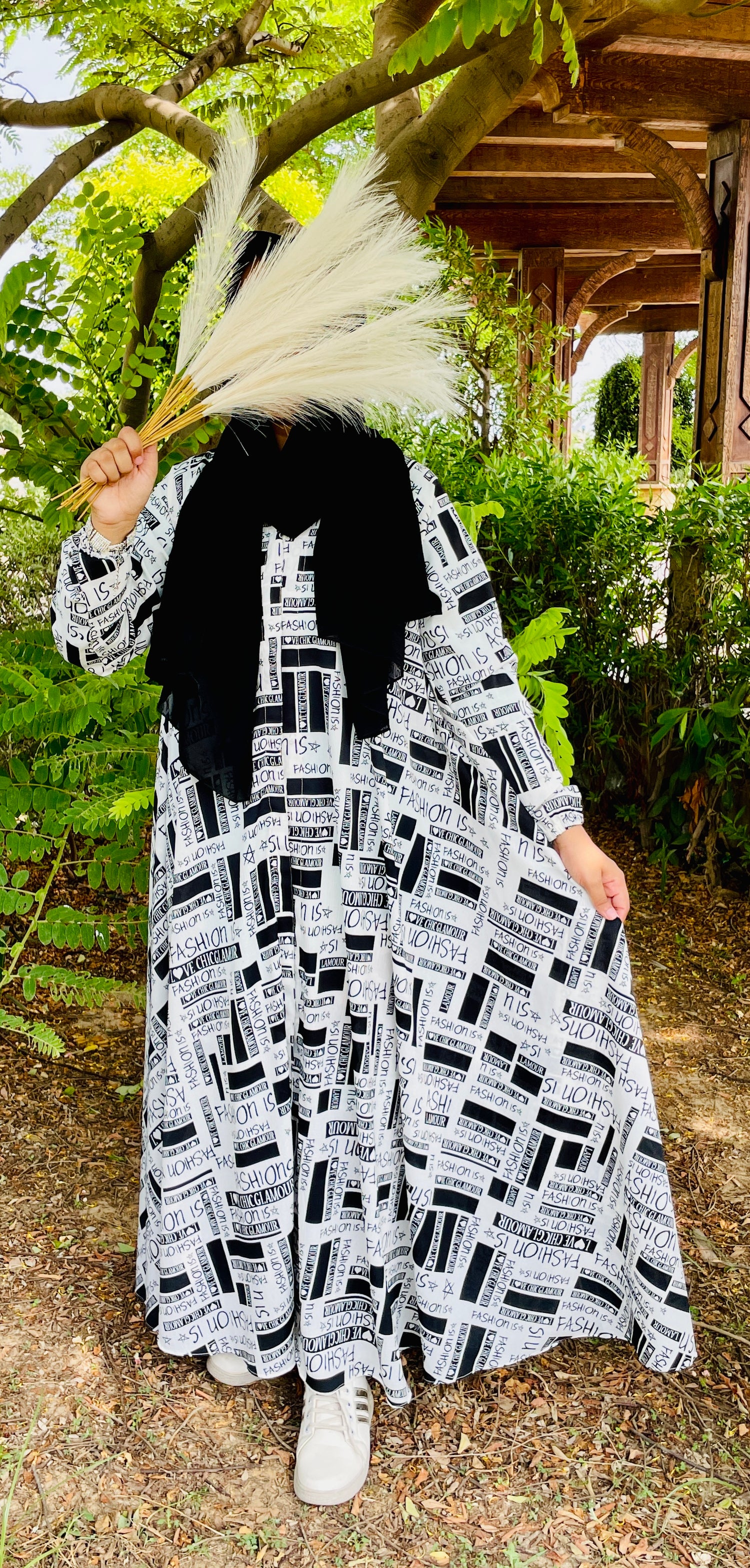 Printed abaya