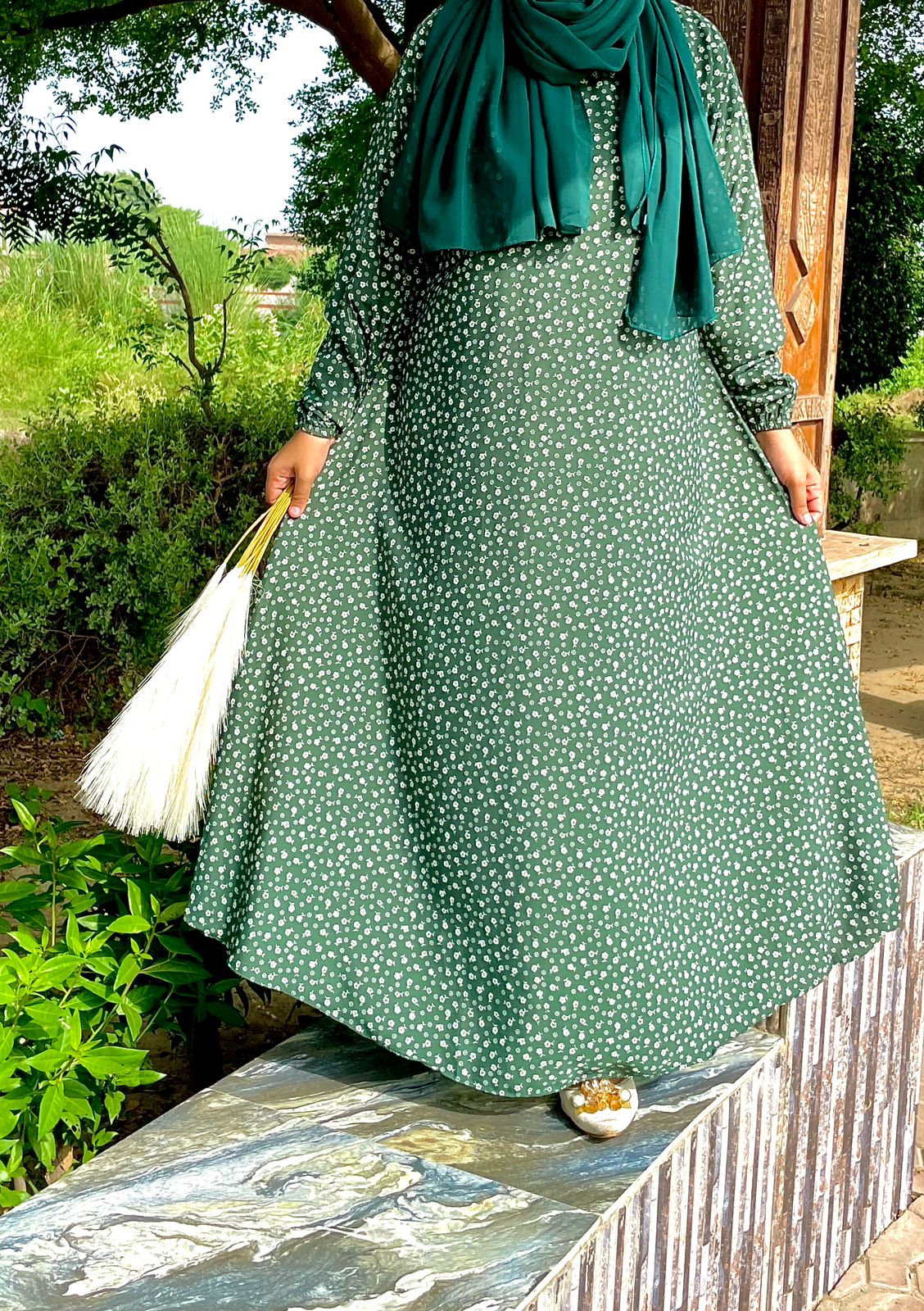 Green printed floral abaya