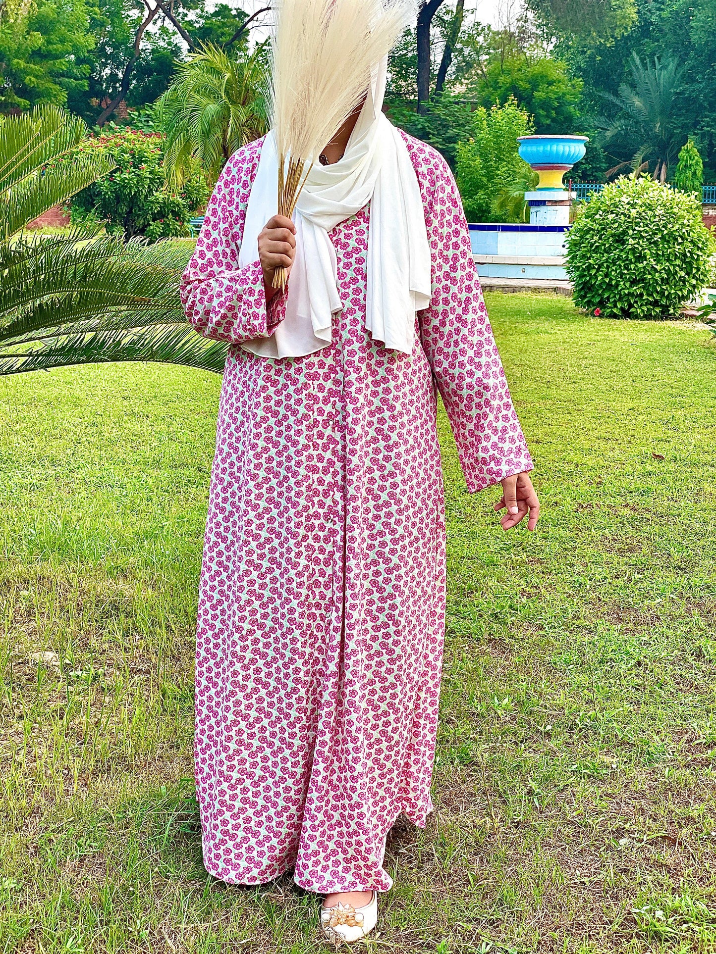 rosy pink printed floral abaya